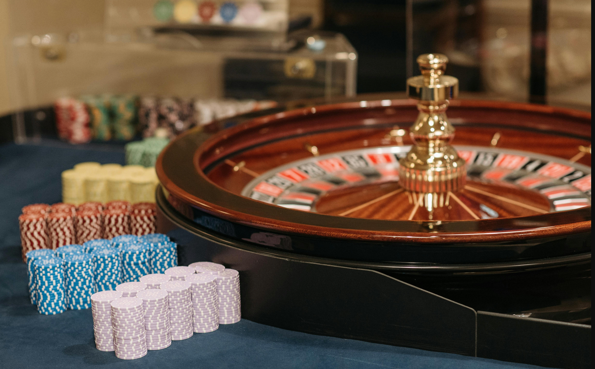 Top 10 Strategies to Win at Roulette